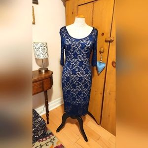 Navy blue knee lenght lace dress with nude underlay, size 4, 3/4 length sleeves